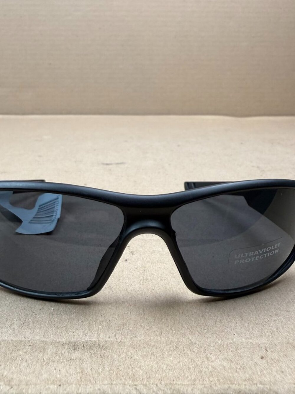 Men's Greenbrier International Inc. Black Sunglasses UV Protection